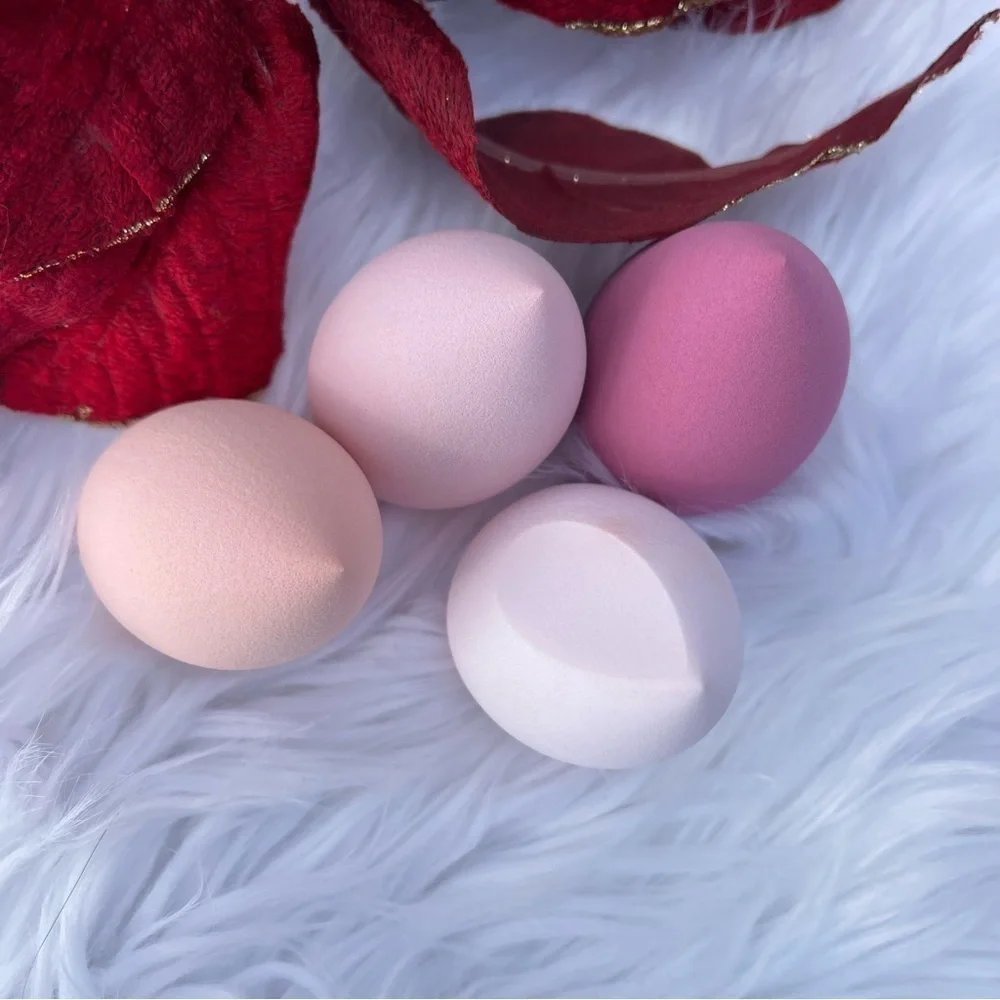 NEW Set Of 4 Makeup Sponges Foundation Powder